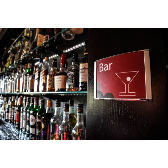 PLAQUE DE PORTE CHROME